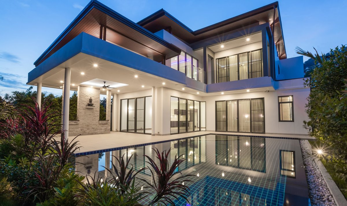 Modern,Luxury,Villa,With,Swimming,Pool