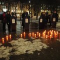 Tammsaare pargis süüdati küünlad naistevastase vägivalla vastu