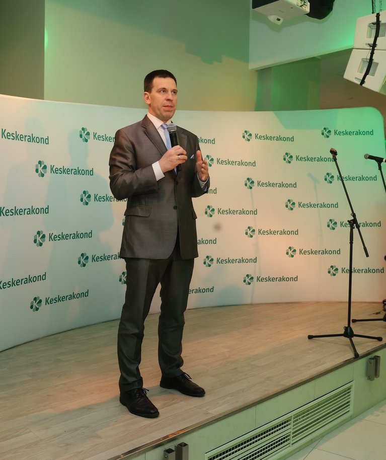 Jüri Ratas ütles, et tahab ka ise erakonnast seest kuulda, mida erakonnaliikmed arvavad, kuidas edasi minna.