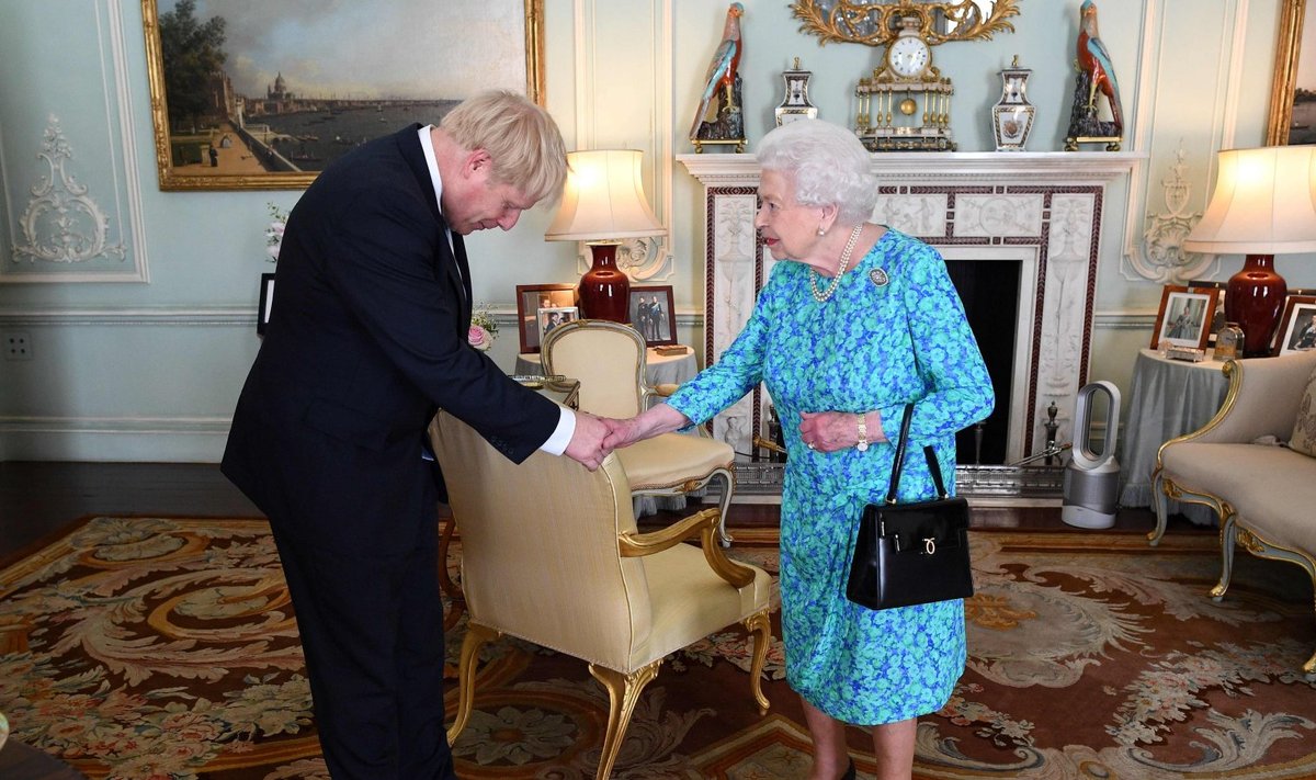  Suurbritannia peaminister Boris Johnson ja kuninganna Elizabeth II