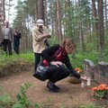 FOTOD: Teletöötajad mälestasid Metsakalmistul lahkunud kolleege