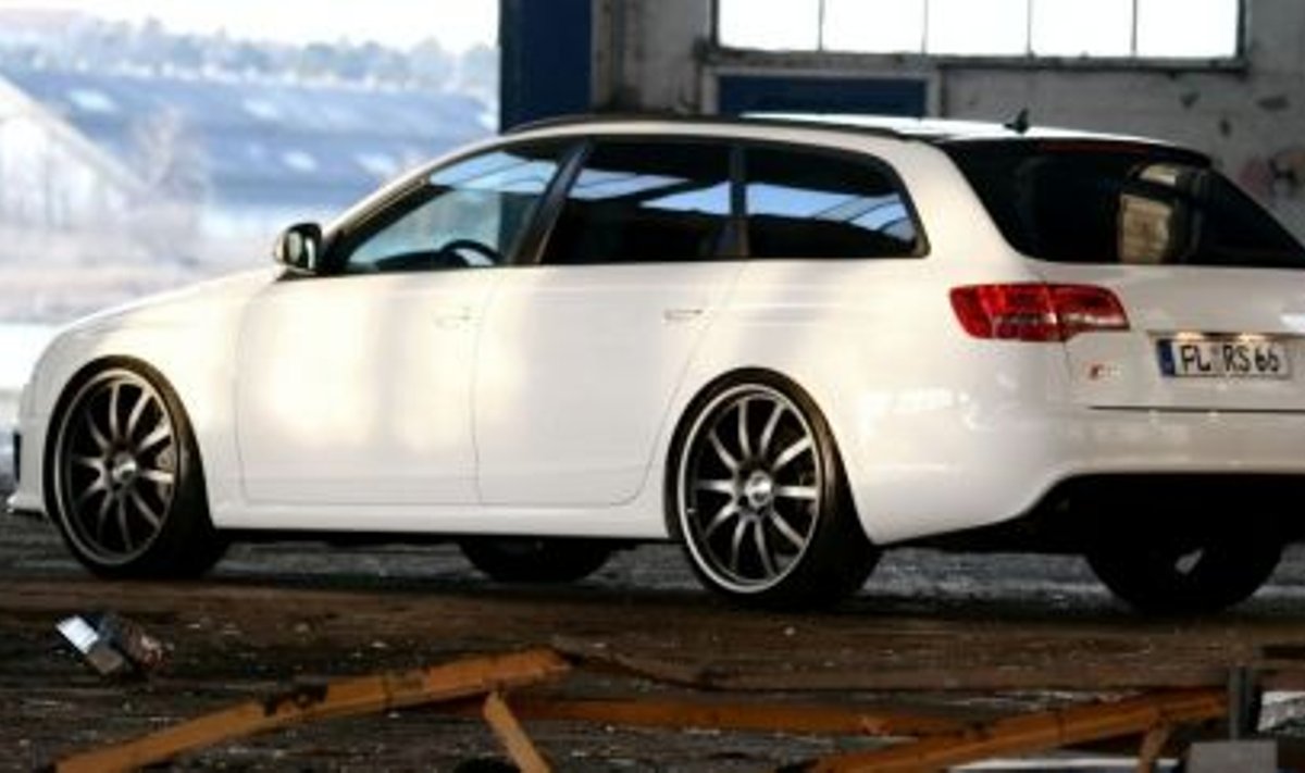 Avus Audi RS6 White Power