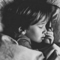 Laps protesteerib voodissemineku vastu? Need 10 harjumust aitavad tal õigel ajal magama minna