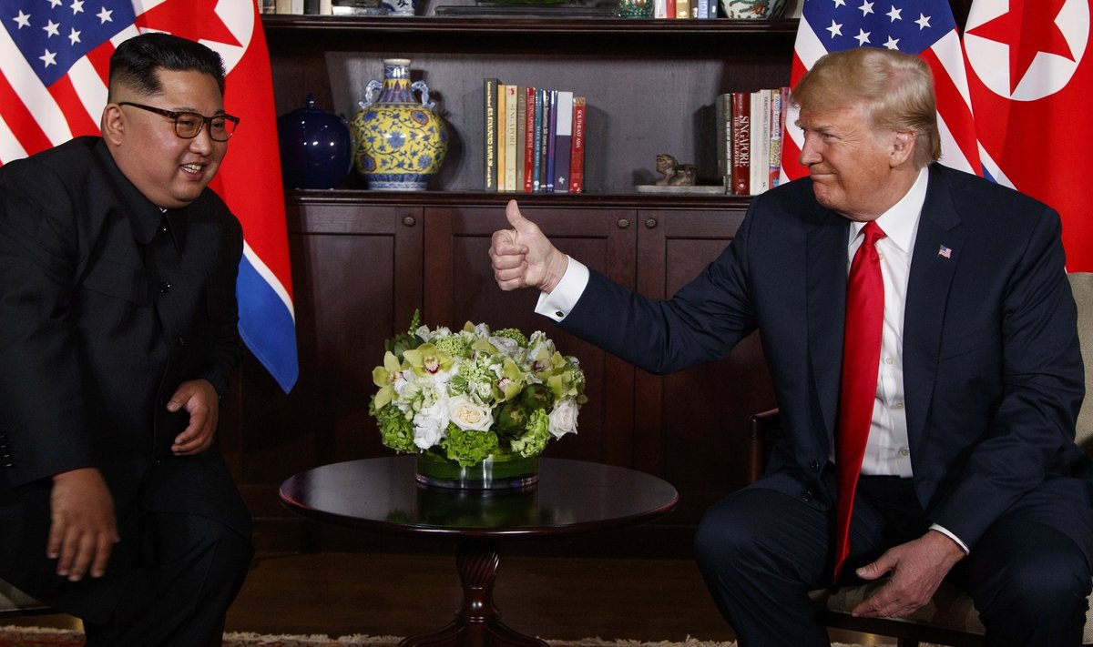USA riigipea Donald Trump teatas pärast kohtumist, et usaldab Põhja-Korea diktaatorit Kim Jong-uni ja on valmis teda suurima heameelega Valges Majas võõrustama.