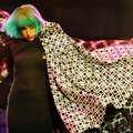 FOTOD: Lady Gaga kannab Tallinna kontserdil maailmatuntud moemajade poolt valmistatud kostüüme