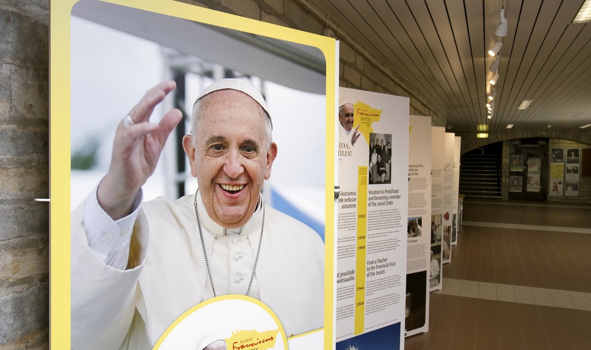  Paavst Franciscus, näitus Rahvusraamatukogus