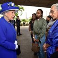 FOTOD | Kuninglik pere külastas Londoni mahapõlenud kortermaja elanikke