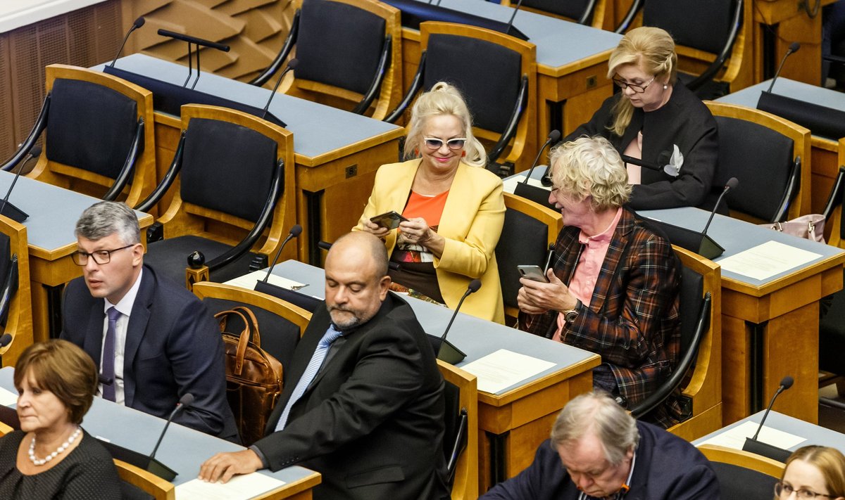 Nemad uues riigikogu koosseisus ei jätka, hüvitiseks poole aasta palk: Mihhail Korb, Mihhail Stalnuhhin, Marika Tuus-Laul ja Viktor Vassiljev.