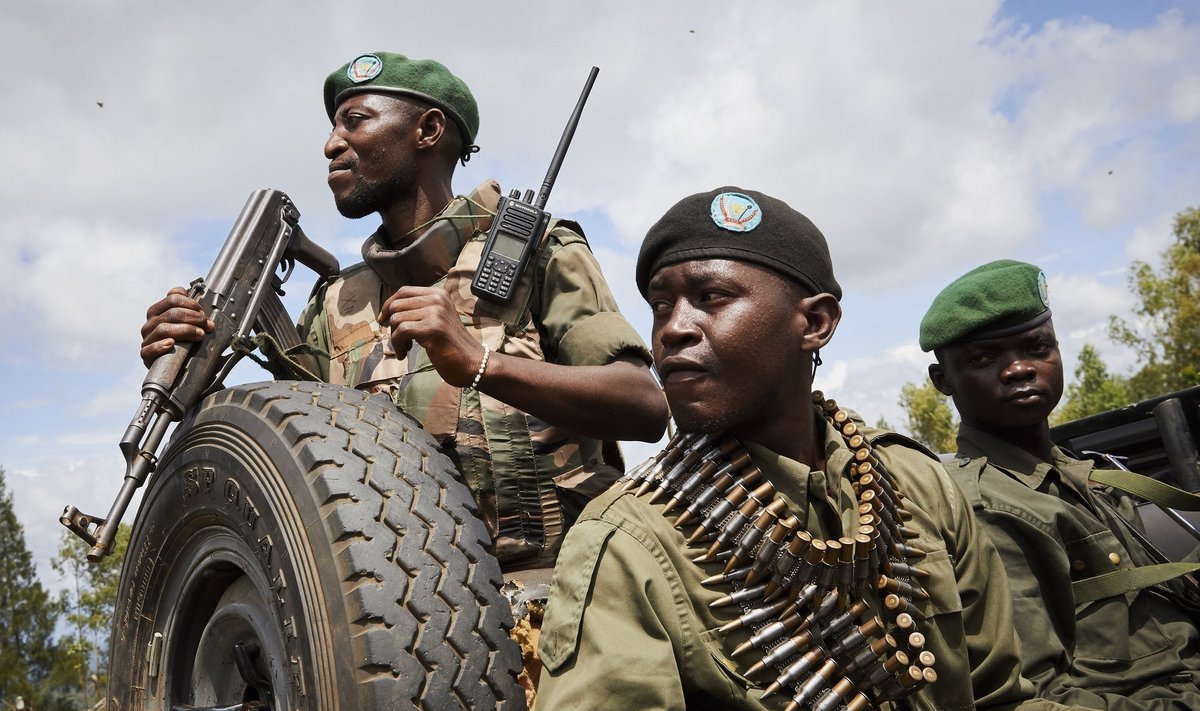 Uganda armee ajab terroriste taga.