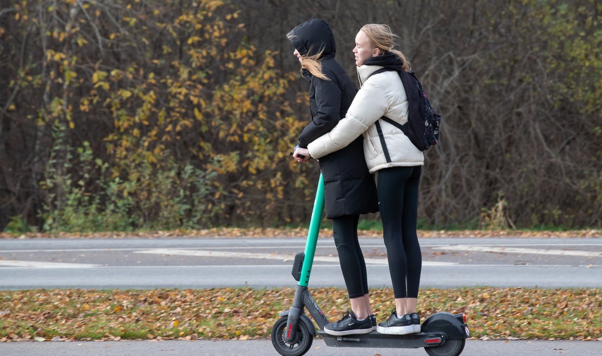 Kahekesi Bolti tõukerattal, Võru