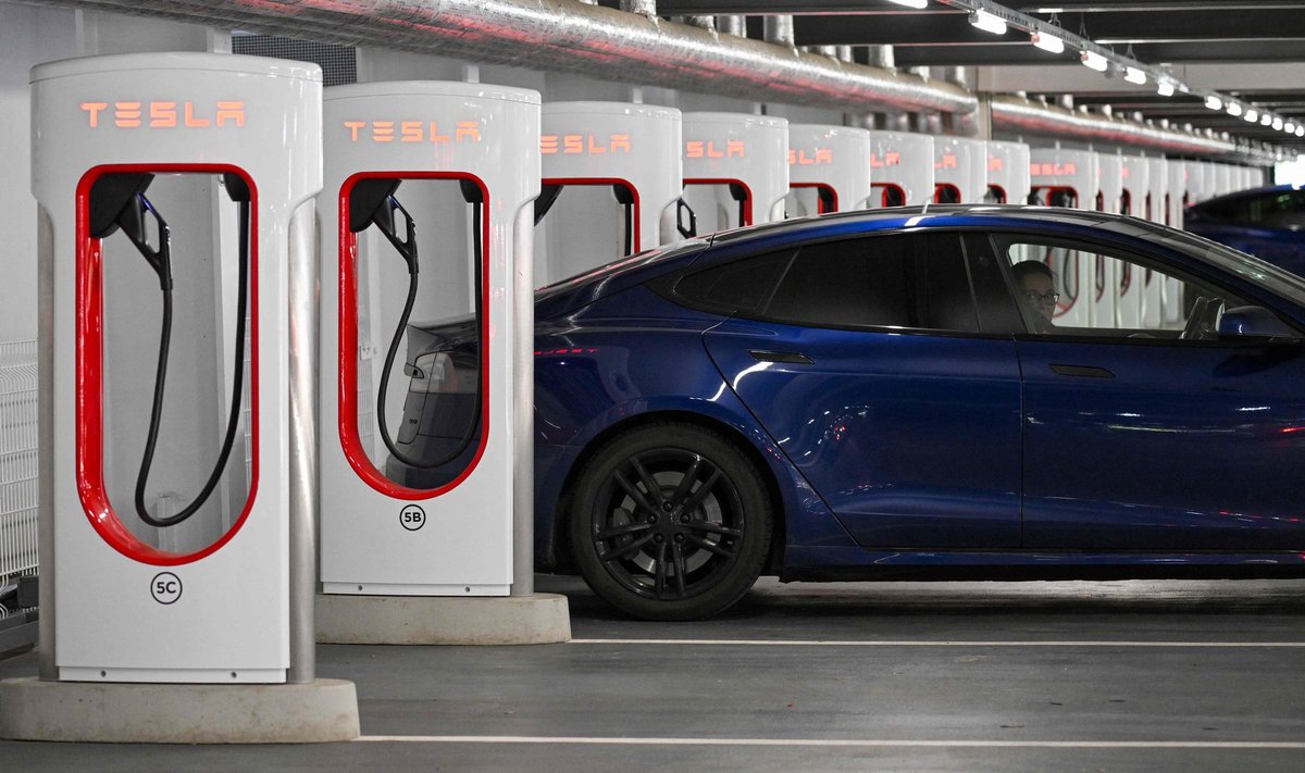 Kui Tesla aktsia oli eile korraks ka 4% miinuses, siis päeva lõpuks jäi miinus siiski alla protsendi.