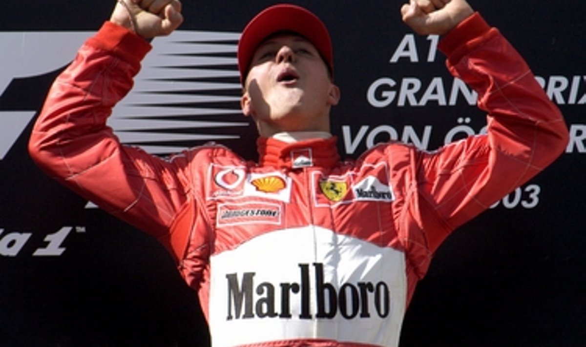 Michael Schumacher tähistamas Austria GP võitu