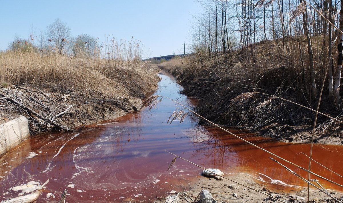 Reostunud Purtse jõe keskkonnaprobleemid võivad samuti alata Kohtla-Järve ümbruse keemiatööstustest, arvavad põlevkivilinna elanikud