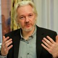 CNN: Julian Assange aitas saatkonnas redutamise ajal venelastel USA presidendivalimisi mõjutada