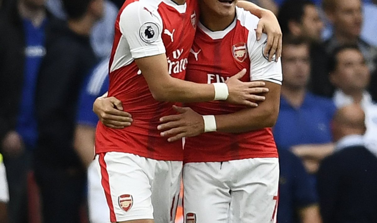 Mesut Özil ja Alexis Sanchez.