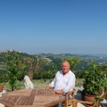 FOTOD | Raimo Kägu miljonivaate-villa Itaalias pähklisalude keskel: mina suren siin ikka eestlasena, aga ma teen endast oleneva, et tuua sellele linnakesele kasu