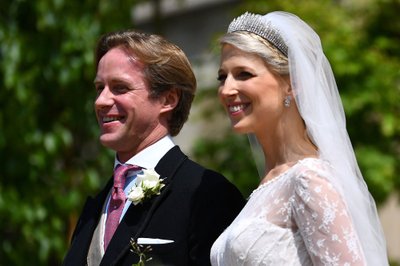 Leedi Gabriella Windsor ja tema abikaasa Thomas Kingston oma pulmapäeval.