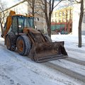 Тротуары от льда обещают очистить в марте. Нарва купит  дорожную фрезу за 21 тысячу евро