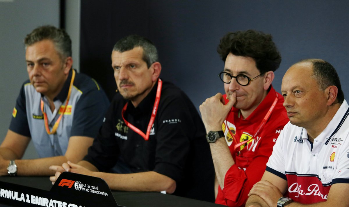 Vasakult: Pirelli juht Mario Isola, Haasi pealik Guenther Steiner, Ferrari boss Mattia Binotto ja Alfa Romeo pealik Frederic Vasseur.