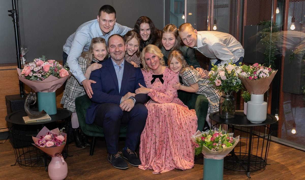Perekond Aan täiskoosseisus