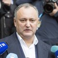 Moldova valitsus saatis Vene-meelse presidendi nördimuseks välja viis Vene diplomaati