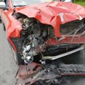 ФОТО DELFI: В Вильяндимаа внедорожник с прицепом врезался в грузовик