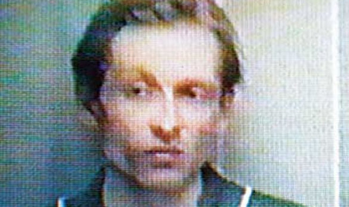 KÕMULEHTEDE MAIUSPALA: Prostituudi tapmises kahtlustatav Teet Härm muutus Rootsis sama tuntuks kui Hannibal Lecter kinolinal.