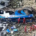 FOTOD | Peruus hukkus kaljuservalt alla kukkunud bussis vähemalt 48 inimest