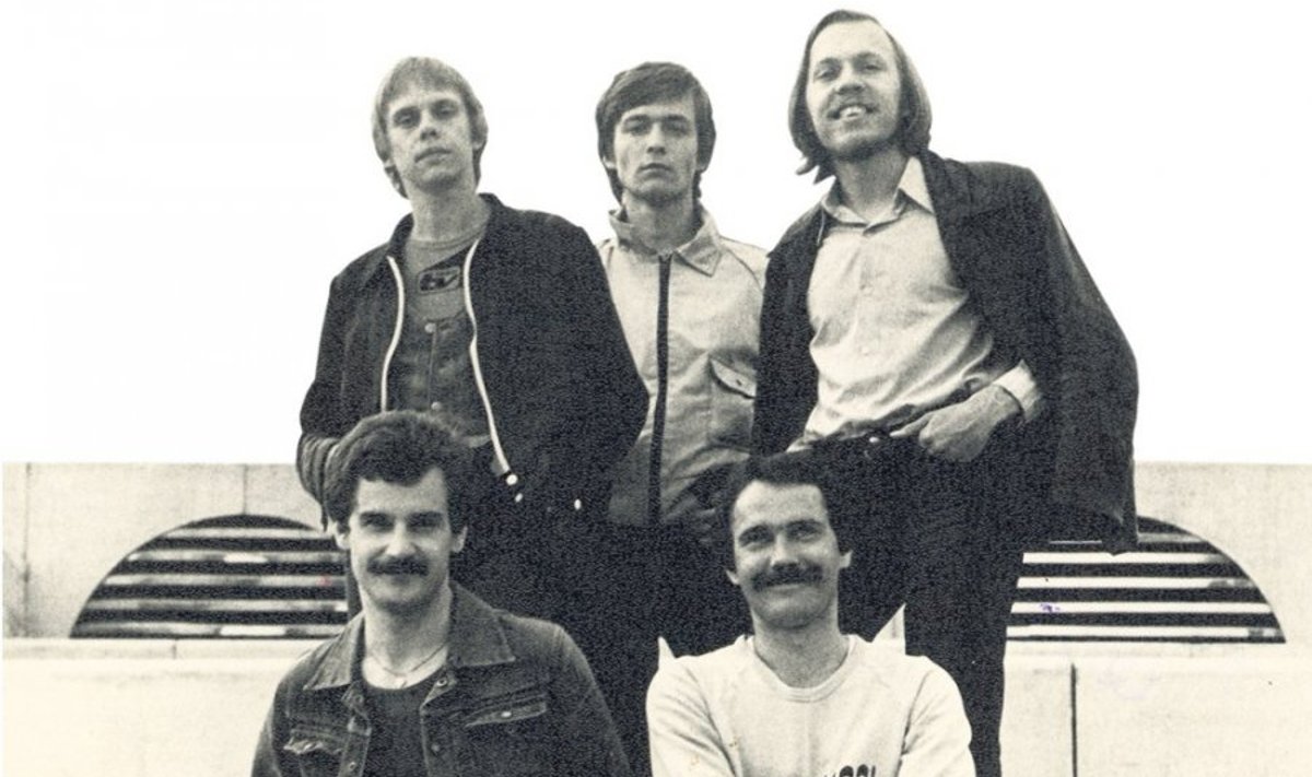 1981. aastal kuulusid Rujasse (ees vasakult) Urmas Alender ja Tiit Haagma ning (taga vasakult) Jaanus Nõgisto, Jaan Karp ja Rein Rannap.