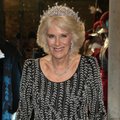 ФОТО | Фанаты королевской семьи в шоке: Камилла вышла в свет в любимой тиаре покойной Елизаветы II