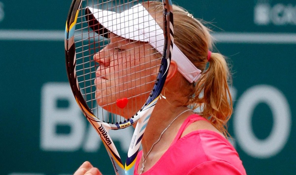 Estorilis võitis Kaia Kanepi karjääri kolmanda WTA turniiri, Brüsselis lahutab teda esikohast kaks võitu.