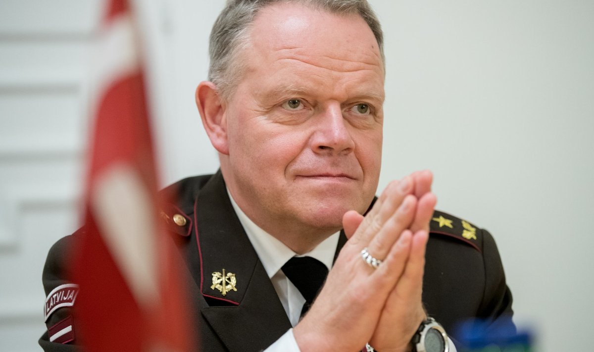 Ametist lahkuv Läti kaitseväe juhataja Raimonds Graube tunnistas, et on aeg anda kaitsejõudude juhtimine nooremale põlvkonnale.