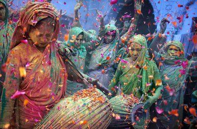 Праздник Холи во Вриндаване, Индия