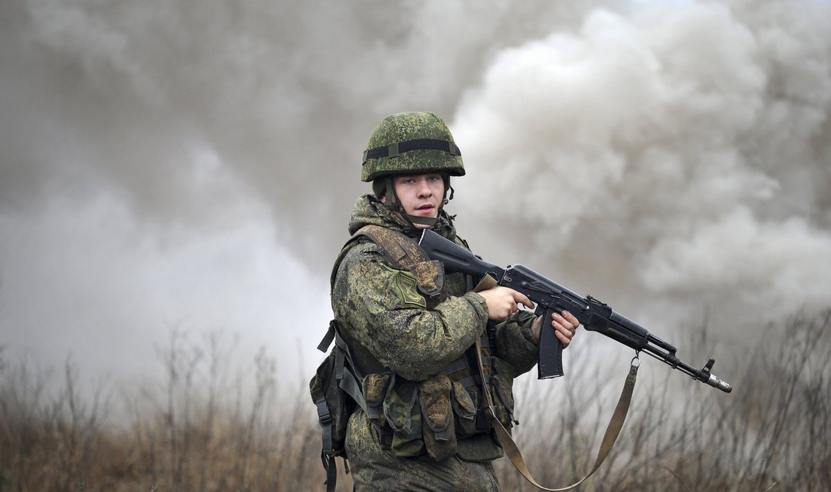 AJATEENIJA LAHINGUVÄLJAL: Vene sõdur mullu detsembri lõpus Rostovi regioonis õppustel.