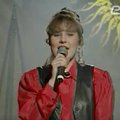 RETROVIDEO | Vaata, kuidas Patuse Poole lauljatar Sünne Valtri 20 aastat tagasi telesaates "Kaks takti ette" oma vokaalsed võimed proovile pani!