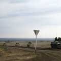 Репортаж Би-Би-Си: Граница России с Украиной — беженцы и военные машины