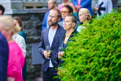 LOOMINGULINE PAAR Lavastaja Tiit Ojasoo ja teatrikunstnik Ene-Liis Semper.