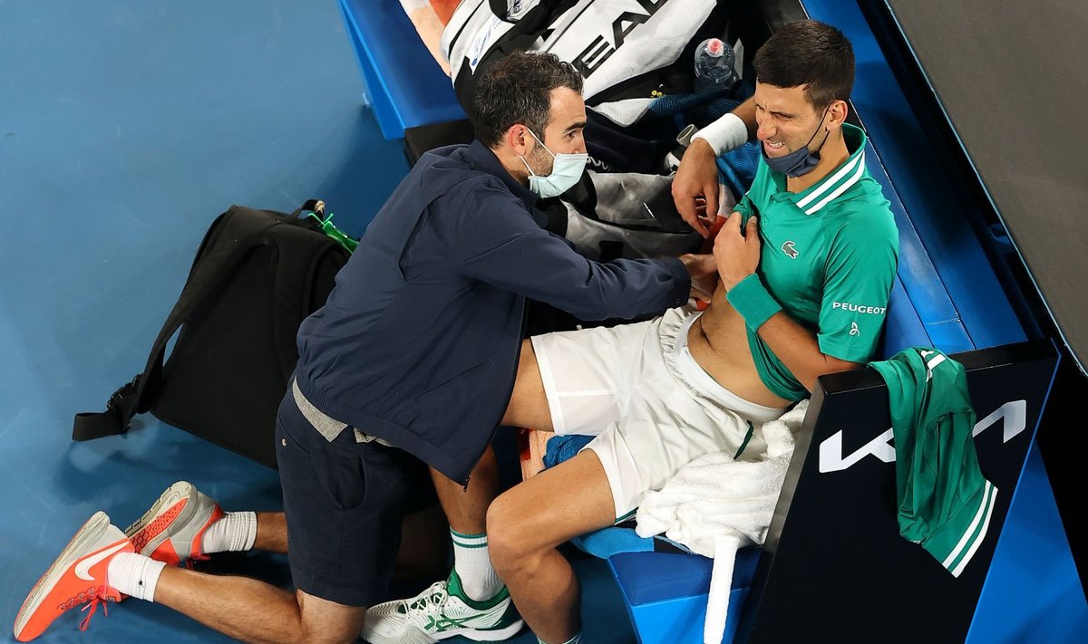 Novak Djokovic võttis eilses matšis Taylor Fritzi vastu meditsiinilise pausi.